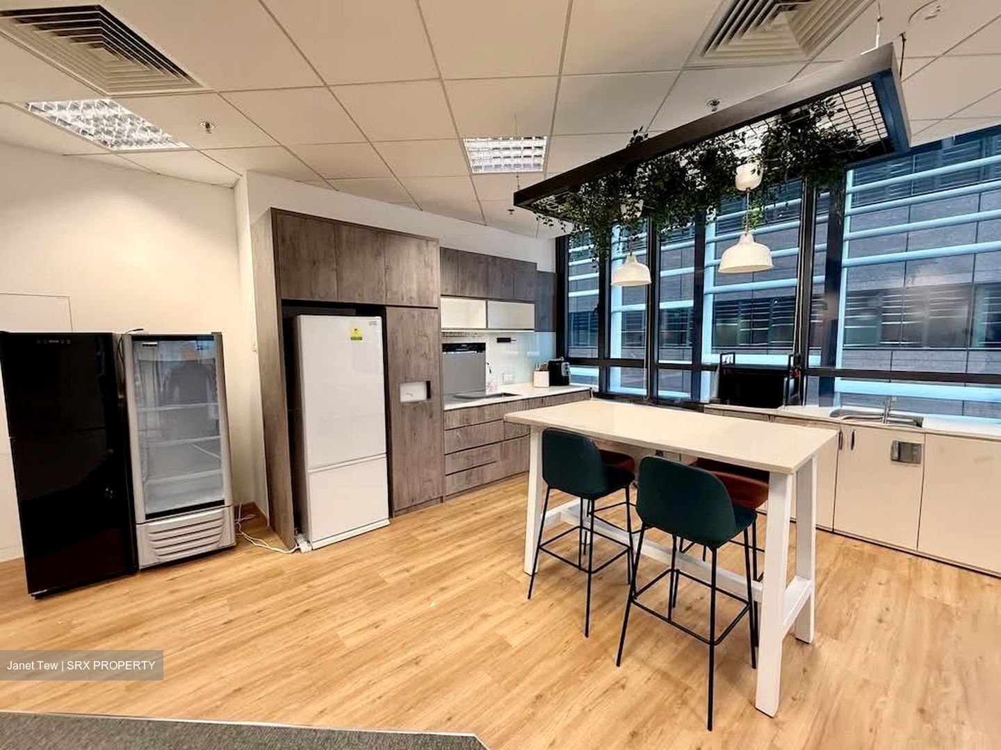 PLUS (D1), Office #538680991